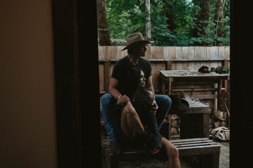 A Couple Wildly in Love: PNW Woods