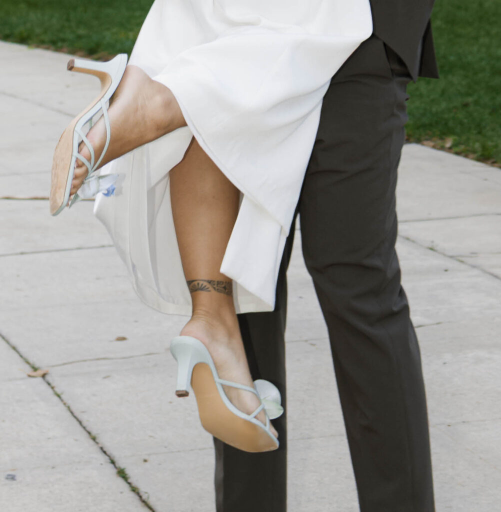 modern courthouse wedding with editorial and documentary couple