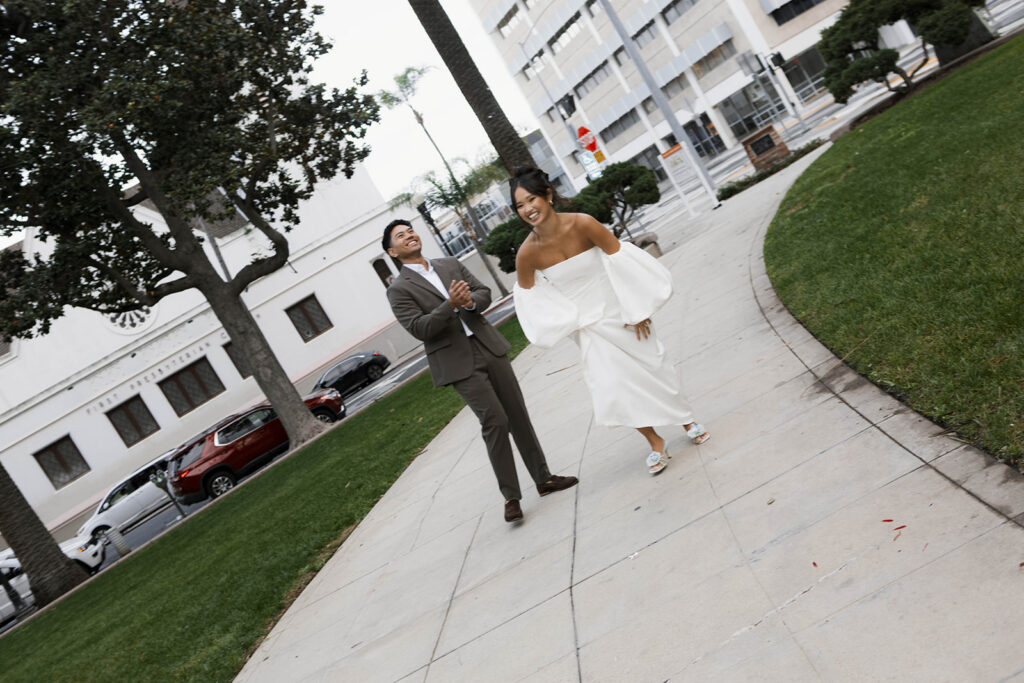 modern courthouse wedding with editorial and documentary couple
