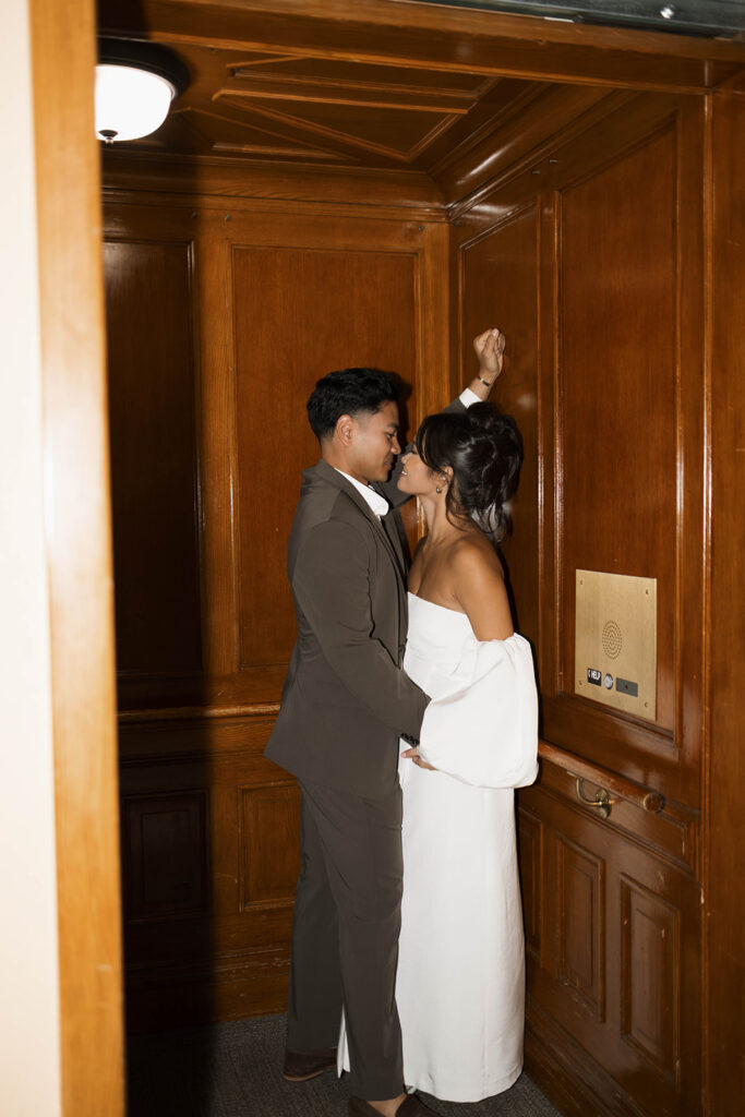 modern courthouse wedding with editorial and documentary couple